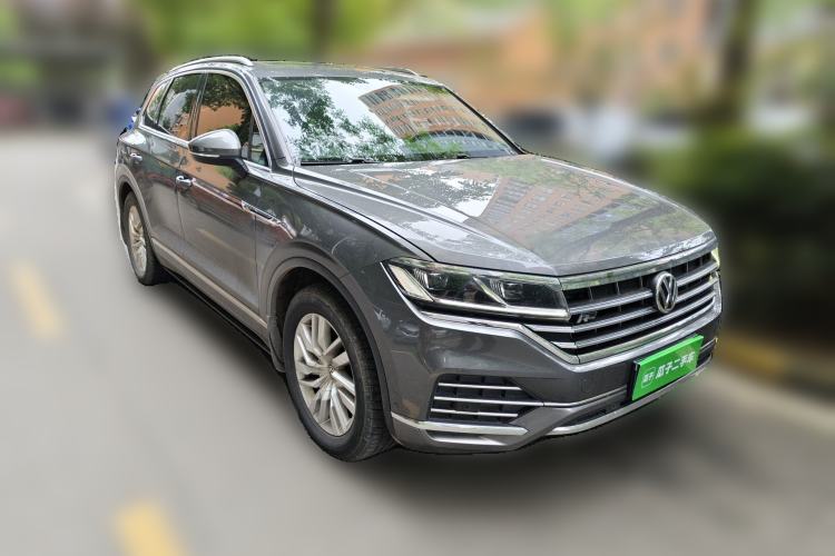 Used Volkswagen Touareg 2020 2.0 TSI RuiShang Edition China VI Standard Front Right 45 Deg