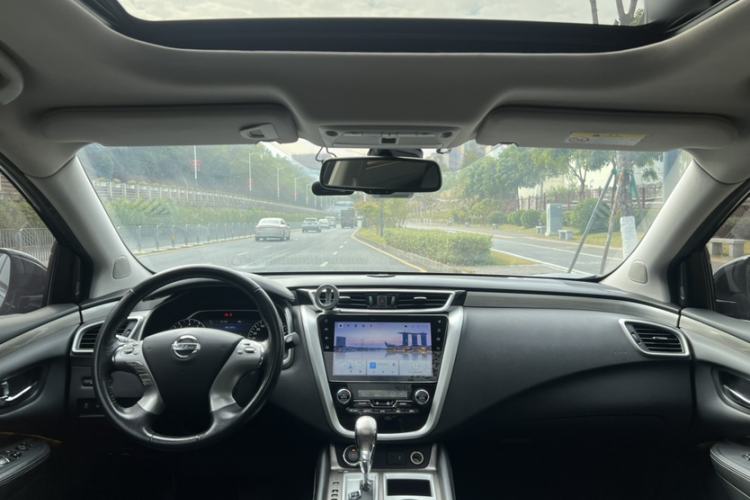 Used Nissan Murano 2021 2.5L XL Two-Wheel Drive Smart Connect Luxury Edition Interior 3