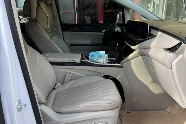 Used Buick GL8 2023 ES Lu Zun Comfort Model