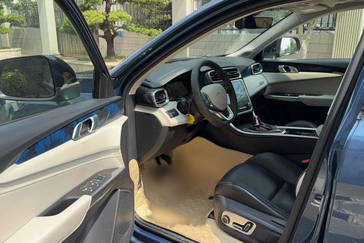 Used Lynk & Co 01 2017 2.0T Two-Wheel Drive Zhaopu Version