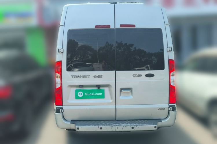 Used Ford Transit Custom 2013 2.4T Diesel Economical Logistics Vehicle Short Wheelbase Mid-Roof China III Standard