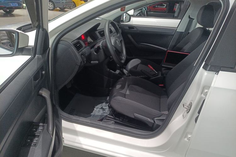 Used Volkswagen Santana 2016 1.6L Automatic Fashion Edition