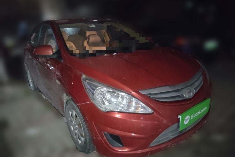 Used Hyundai Verna (older generation) 2010 Sedan 1.4L Manual Standard GL Model Front Right 45 Deg