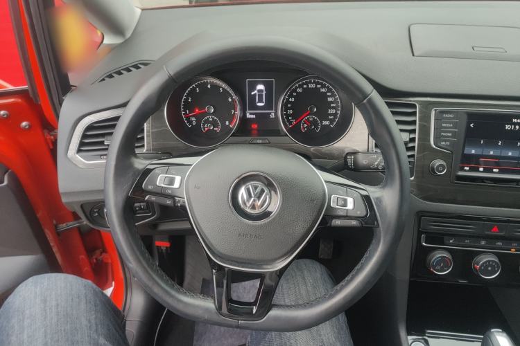 Used Volkswagen Golf Sportsvan 2016 230TSI Automatic Luxury Version