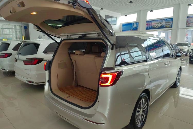 Used Buick GL8 2020 ES Land Cruiser 653T Luxury Edition