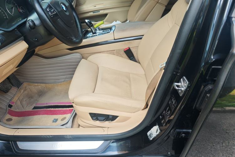 Used BMW 7 Series 2013 730Li Luxury Model
