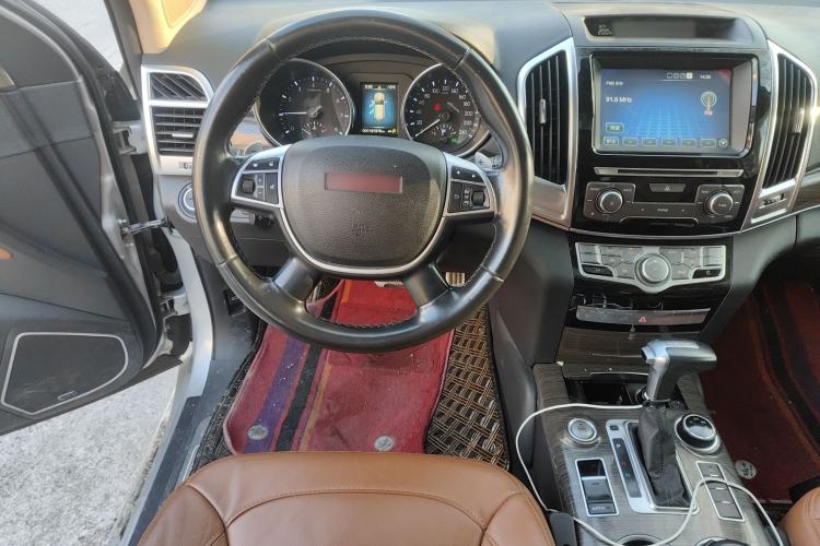 Used Haval H9 2015 2.0T Four-Wheel Drive Luxury 7-Seater Steering Wheel