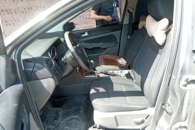 Used Ford Focus 2013 Hatchback Classic 1.8L Manual Base Model
