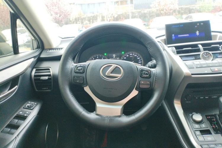 Used Lexus NX 2015 200 Front-Wheel Drive X-Trail SE Edition