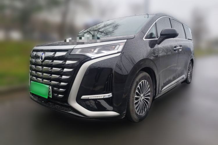 Used Denza D9 2022 DM-i 1040 Prestige Model