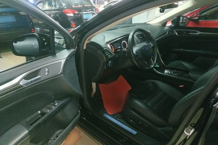 Used Ford Mondeo 2017 EcoBoost 180 Stylish Model Driver Seat