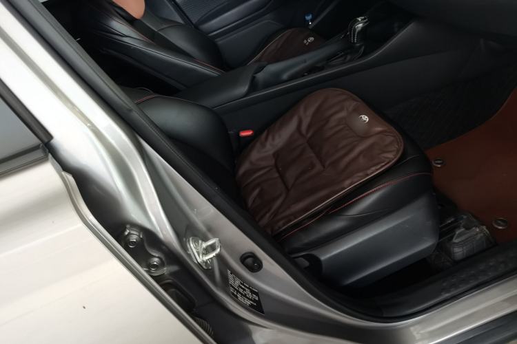 Used Toyota IZOA 2021 2.0L Enjoy Edition