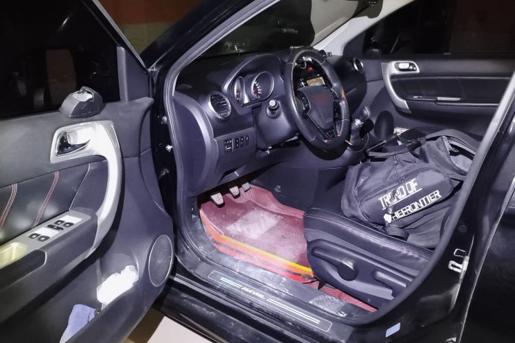 Used Haval H6 2015 Upgraded Model 1.5T Manual Two-Wheel Drive Elite Version