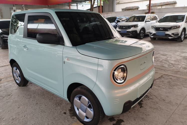 Used Geely Galaxy Panda 2024 Panda Mini 200km Endurance Bear Front Right 45 Deg