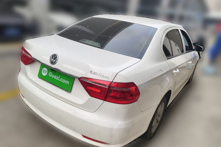 Used Volkswagen Lavida 2018 Classic 1.5L Manual Fashion Edition China VI Standard