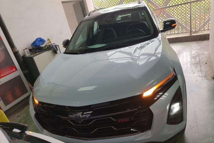 Used Chevrolet Equinox Plus 2024 102km RS Ultimate Edition Front