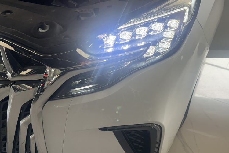 Used Nissan Terra 2020 2.5L XL Upper 4WD Automatic Four-Wheel Drive Luxury Edition Left Front Headlight