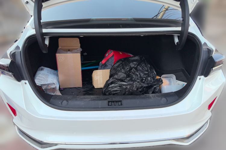 Used Dongfeng Aeolus Yixuan MAX 2021 1.5T Super Cool Dad Edition Trunk