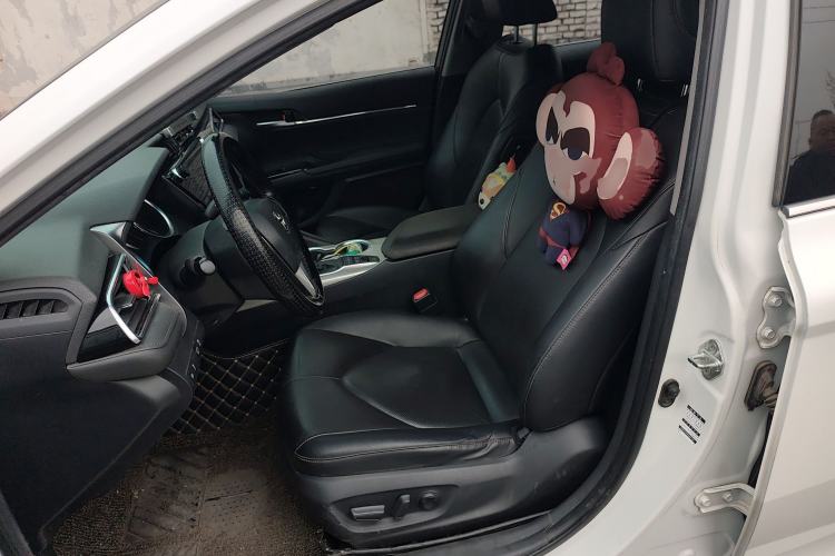 Used Toyota Camry 2019 Dual-Engine 2.5 HG Luxury Edition China V Standard