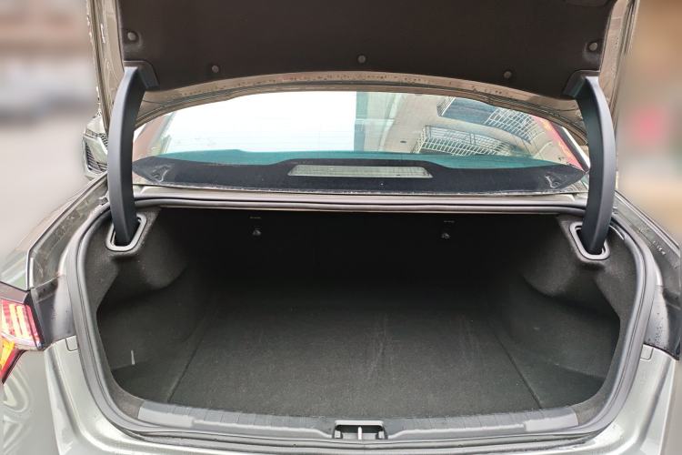 Used Lynk & Co 03 2022 1.5TD DCT JingPlus Trunk