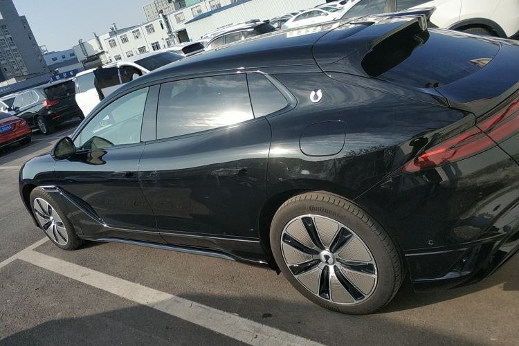 Used Denza Z9GT 2024 1100 4x4 Max First Edition Left Side