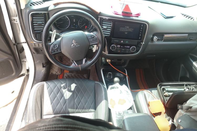 Used Mitsubishi Outlander 2020 2.4L 4x4 Zhi Xiang Edition 5 Seats