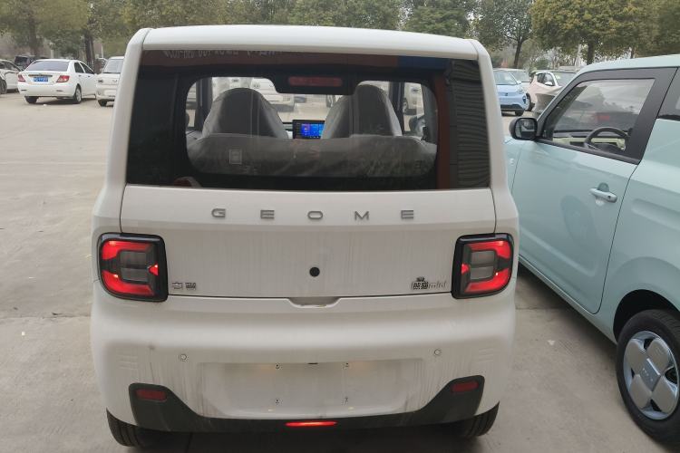 Used Geely Galaxy Panda 2024 Panda Mini 200km Endurance Bear
