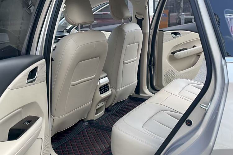 Used Wuling Xingguang 2024 Co-Creation Edition 510 Advanced Model