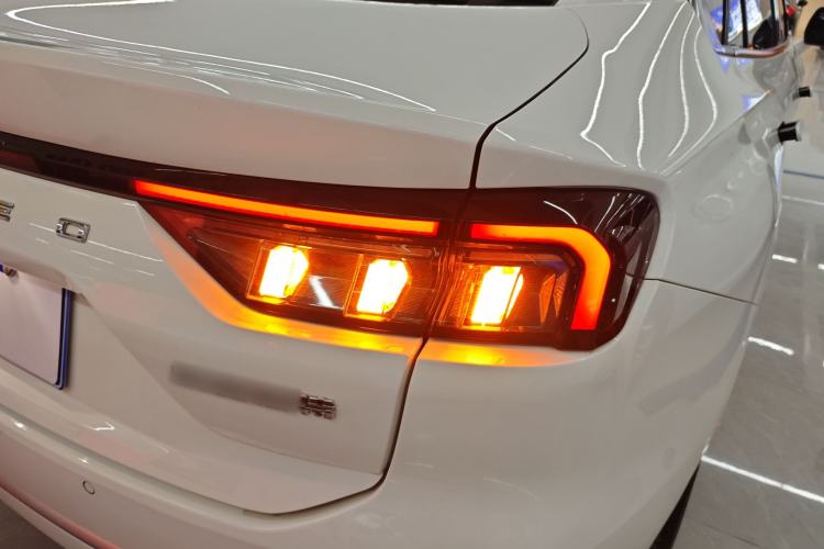 Used Ford Mondeo 2023 EcoBoost 180 Luxury Model
