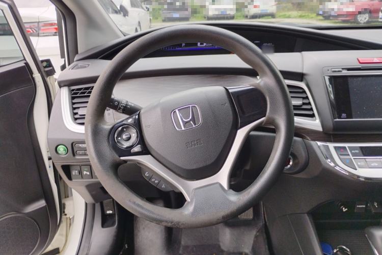 Used Honda Jade 2014 1.8L Automatic Comfort Elite Version 5 Seats Steering Wheel