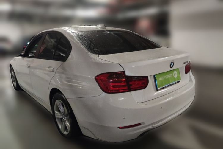 Used BMW 3 Series 2015 320i Luxury Line Stylish Edition
