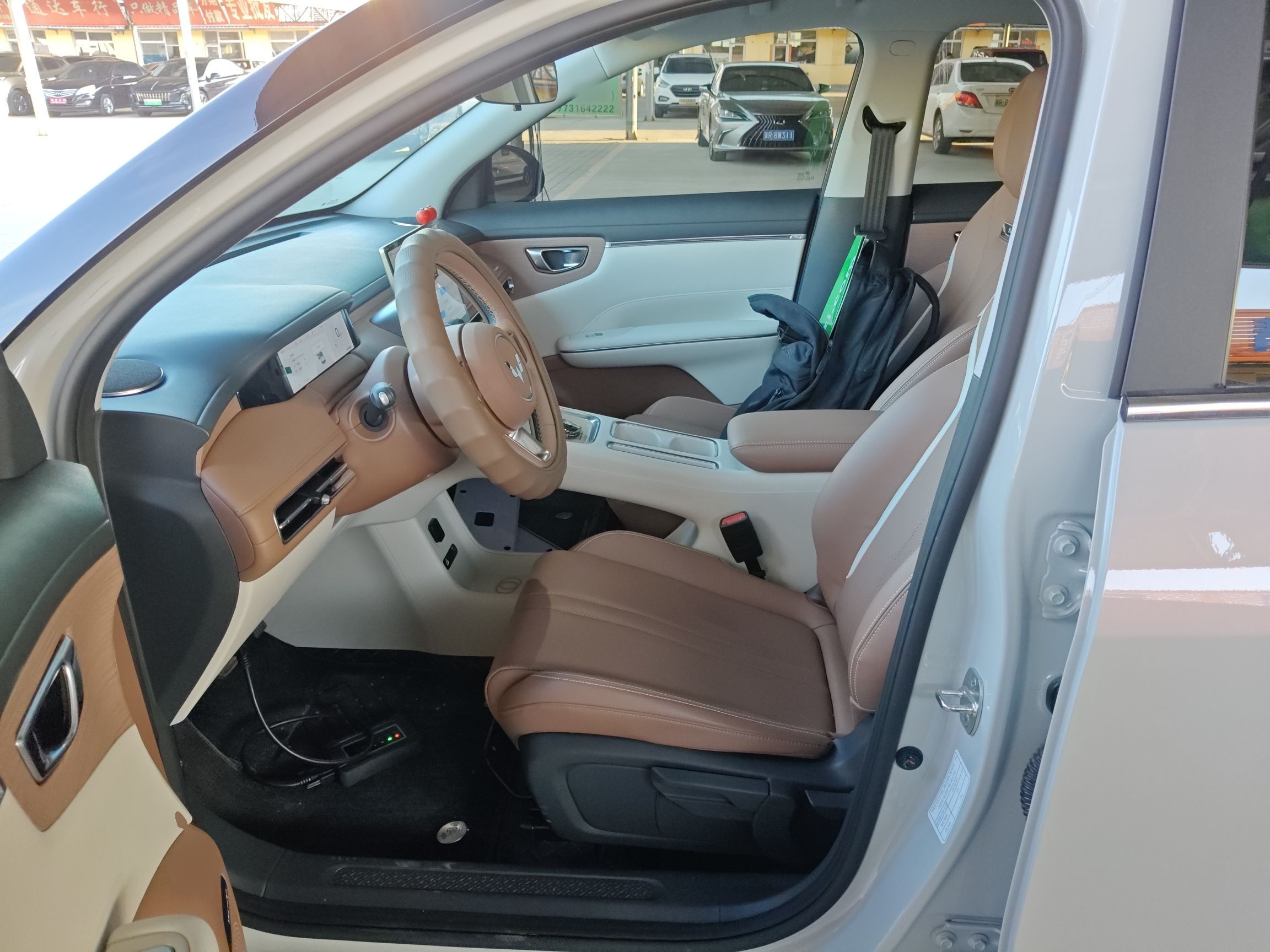 Переднее сиденье в автомобиле