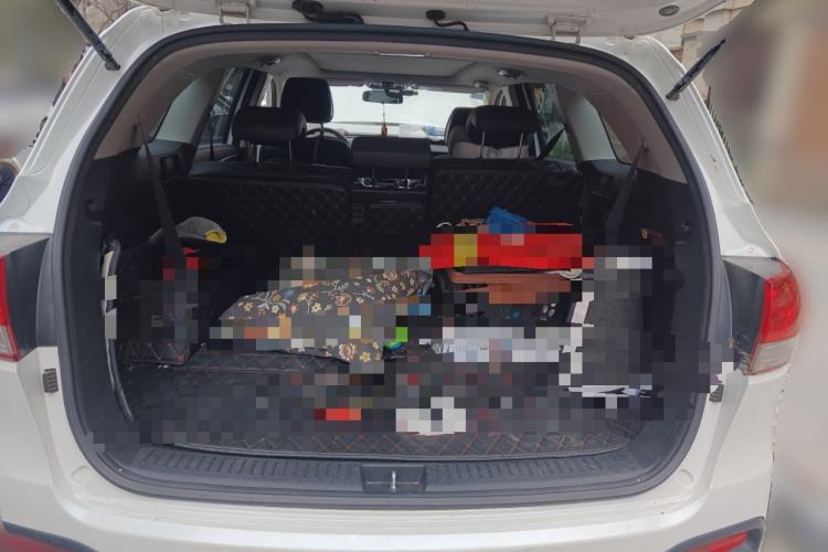 Used Kia Sorento 2016 Sorento L 2.4L Gasoline 4WD Custom Edition 7 Seats Emission Standard China V
