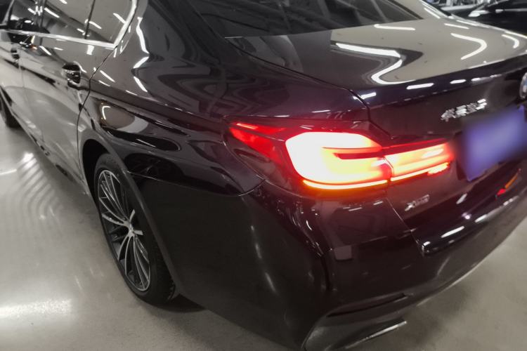 Used BMW 5 Series 2023 530Li xDrive M Sport Package Rear Left 45 Deg