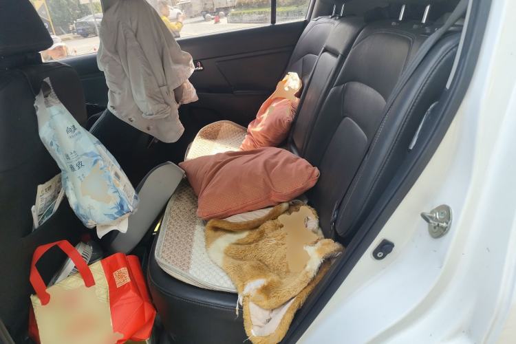 Used Kia Sportage R 2015 2.0L Automatic Two-Wheel Drive DLX Model Left Rear Seat