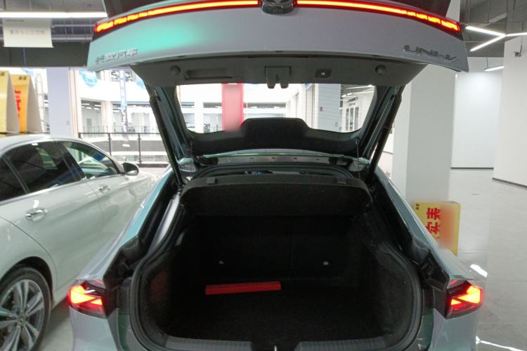 Used Changan UNI-V 2022 1.5T Sport Edition
