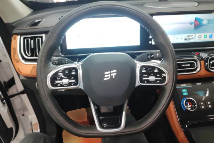 Used JETOUR Shanhai Shanhai L7 2024 1.5T 120km MAX+ 7-Seater
