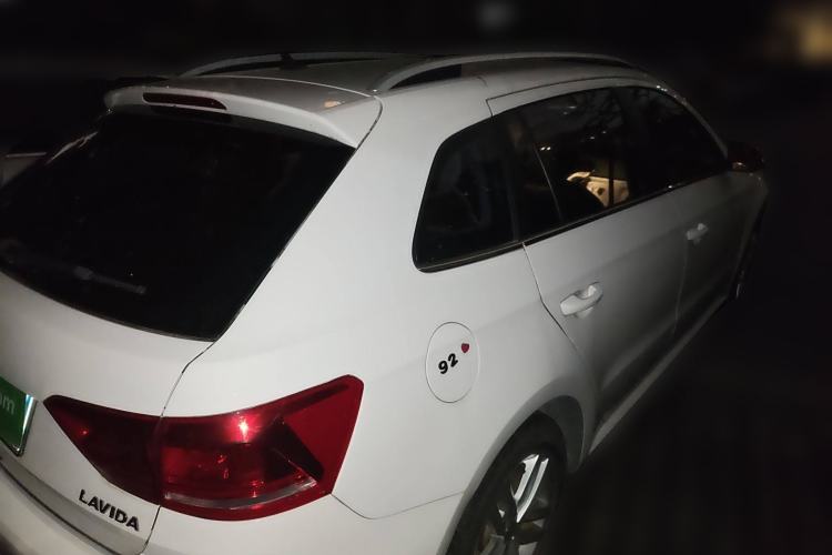 Used Volkswagen Gran Lavida 2015 1.6L Automatic Comfort Edition
