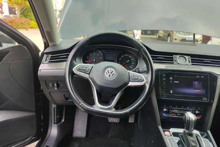 Used Volkswagen Magotan 2020 280TSI DSG Leading Edition Steering Wheel