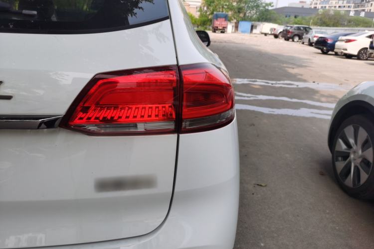 Used Haval H2s 2018 Blue Label 1.5T Dual-Clutch Luxury Model Right Rear Taillight