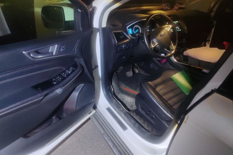 Used Ford Edge 2015 2.0T GTDi 4x4 High-Grade Model