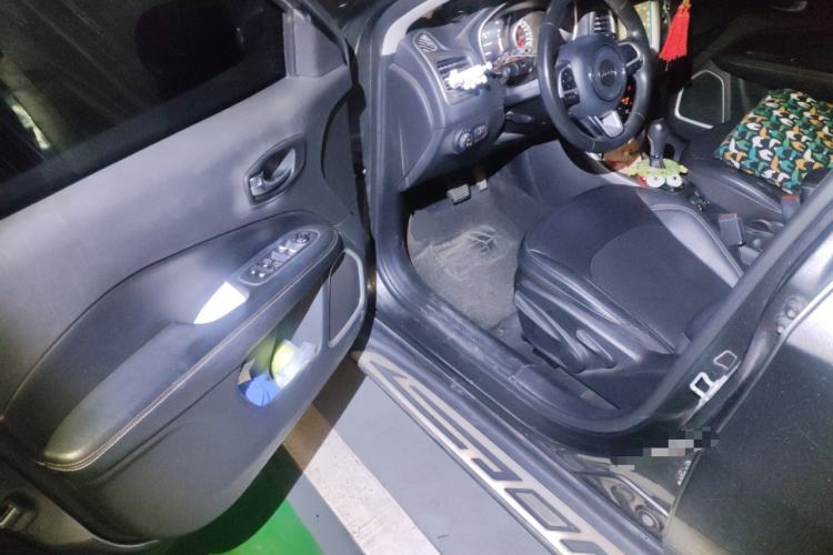 Used Jeep Compass 2017 200T Automatic Family Edition