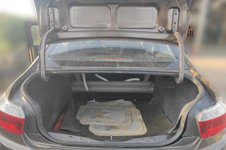 Used Citroen Elysee 2015 Zhishang Edition 1.6L Manual Fashion Model
