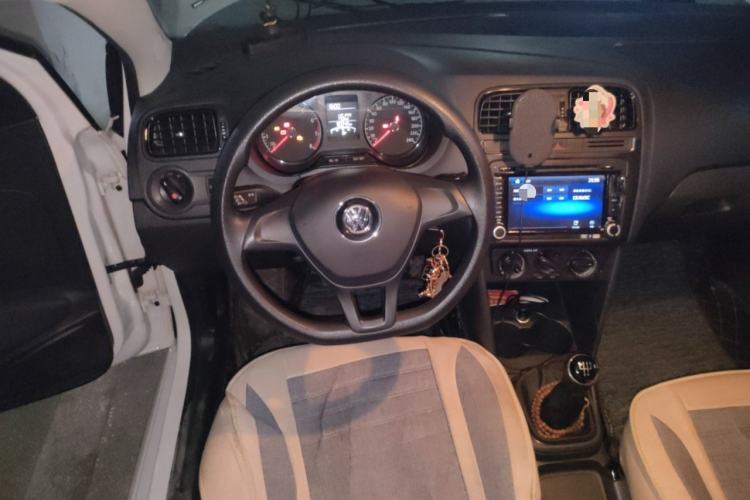 Used Volkswagen Polo 2016 1.4L Manual Fashion Model
