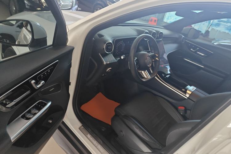 Used Mercedes-Benz GLC 2023 GLC 260 L 4MATIC Luxury Model 5 Seats