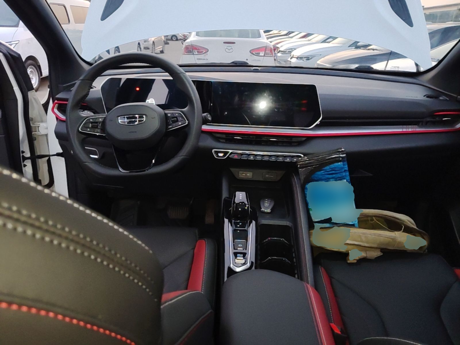 Geely Auto Coolray 2023 Bin Yue COOL 1.5TD DCT Champion Edition — снимка 12