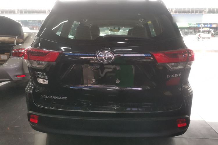 Used Toyota Highlander 2018 2.0T Two-Wheel Drive Elite Version 5 Seats China VI Standard