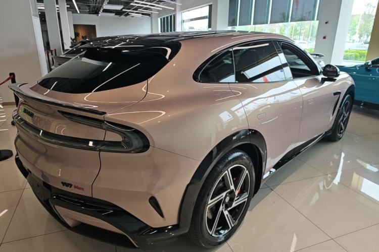 Used Xiaomi Auto YU7 2025 Ultra-Long Range High-Performance All-Wheel-Drive Max Edition
