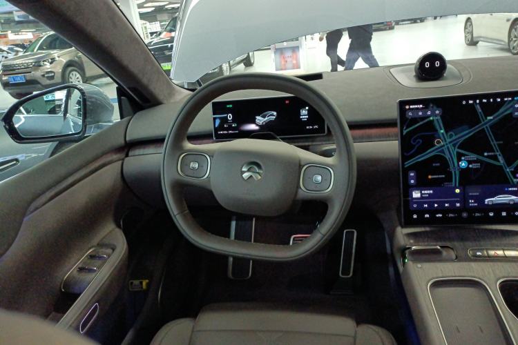 Used Nio ET7 2024 75 kWh Executive Signature Edition Steering Wheel