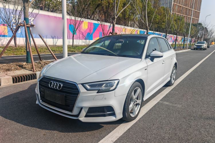 Used Audi A3 2019 Sportback 35 TFSI Fashion Edition China V
